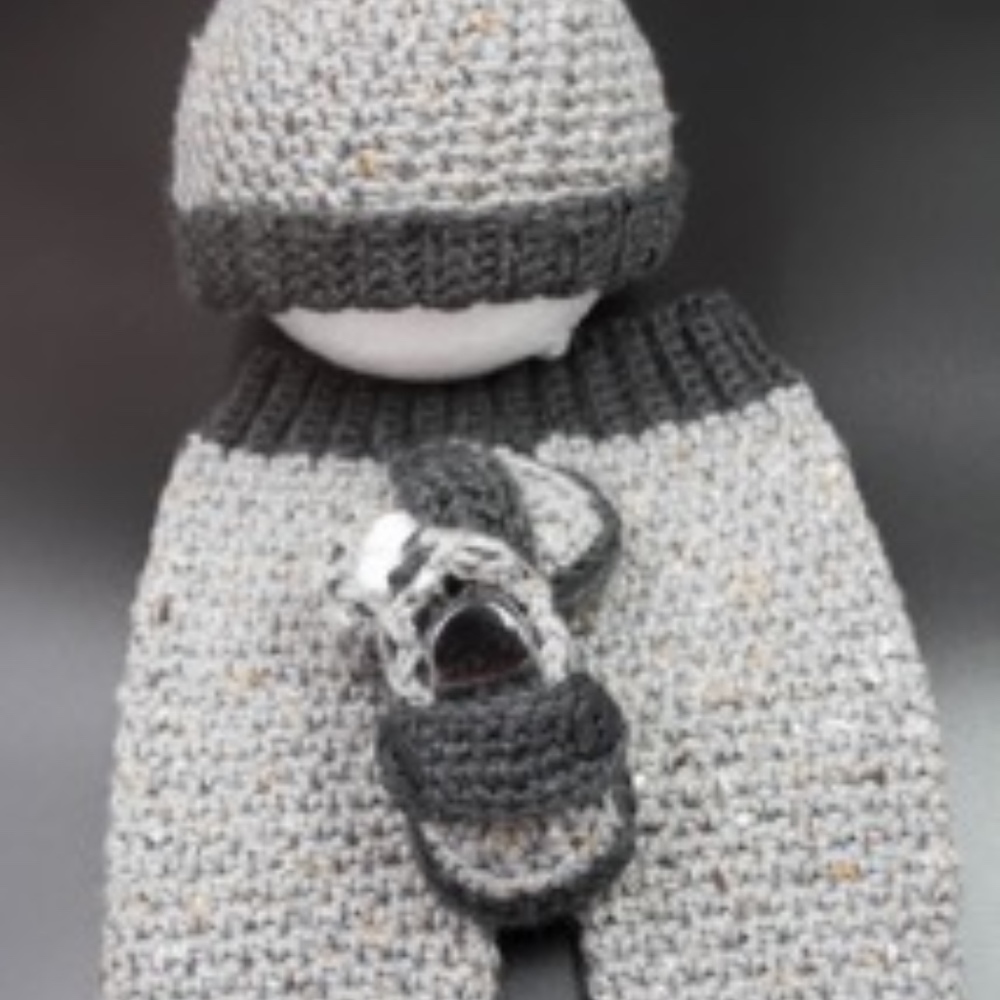Newborn Speckled and smoke grey Hat, shoes, pants